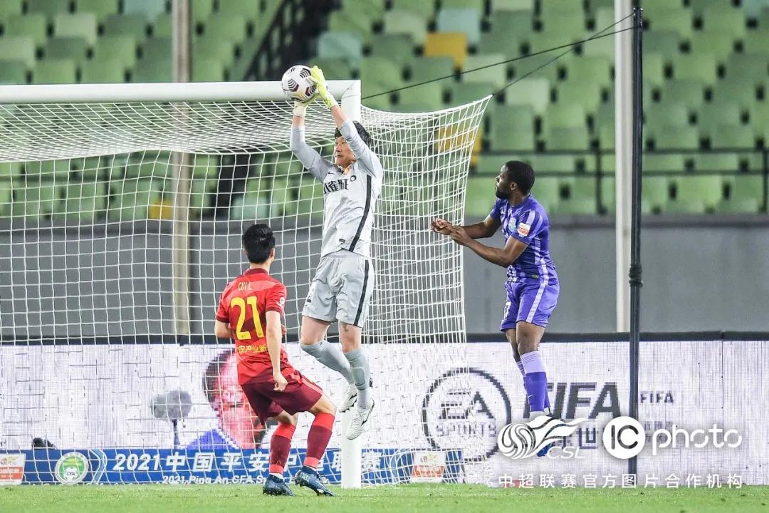 فيفا موبايل مهكرة أموال 2024 من ميديا فايرتحميل مجاني وآمن