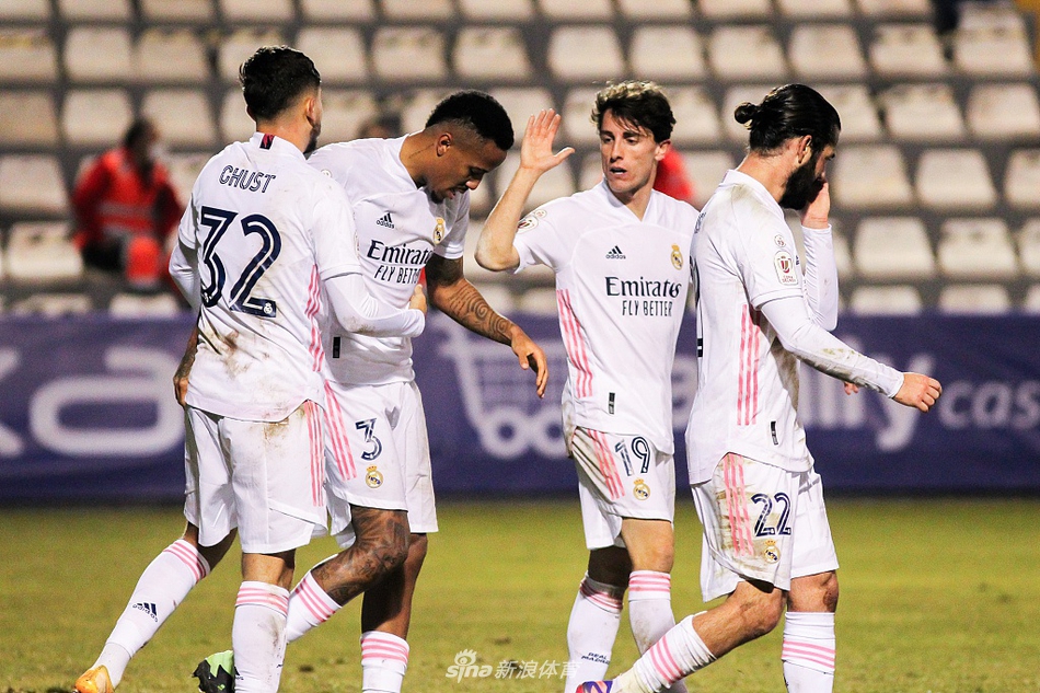 مباراةبرشلونةضدريالمدريدبثمباشركلماتحتاجمعرفته